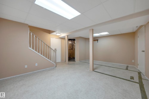7557 188 Street Nw, Edmonton, AB 