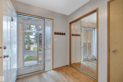 7557 188 Street Nw, Edmonton, AB 