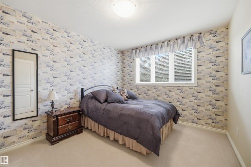 1406 Thorogood Lane Nw, Edmonton, AB 