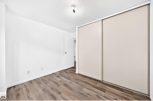 14141 26 Street Nw, Edmonton, AB - Indoor Photo Showing Other Room