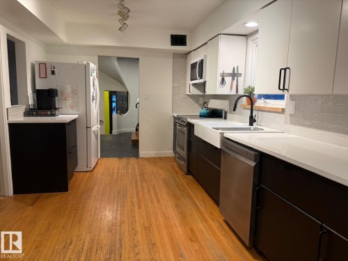 5406 110 Street Nw, Edmonton, AB - Indoor Photo Showing Kitchen