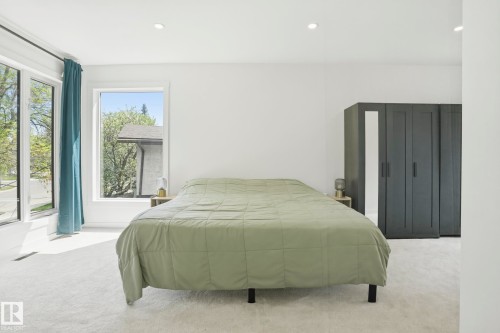 5406 110 Street Nw, Edmonton, AB - Indoor Photo Showing Bedroom