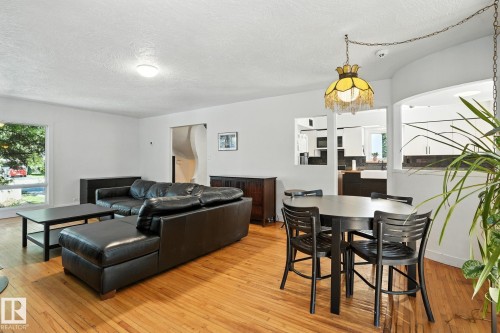 5406 110 Street Nw, Edmonton, AB - Indoor