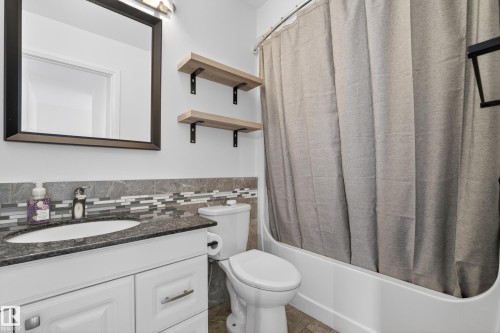 11827 8 Avenue Nw, Edmonton, AB 