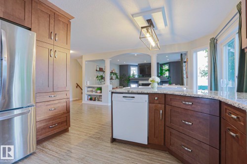 6 Willis Crescent, Leduc, AB 