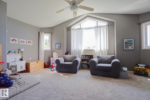 6 Willis Crescent, Leduc, AB 