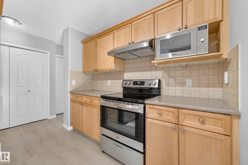1103 117 Street Sw, Edmonton, AB - Indoor Photo Showing Kitchen