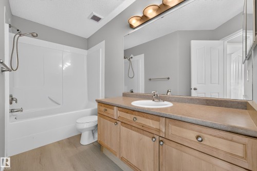 1103 117 Street Sw, Edmonton, AB - Indoor Photo Showing Bathroom