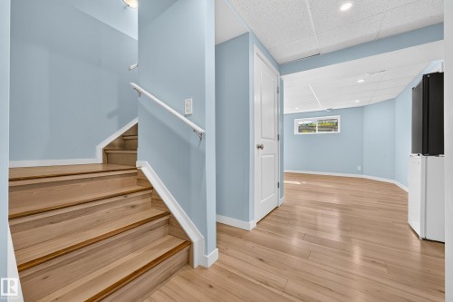 1103 117 Street Sw, Edmonton, AB - Indoor Photo Showing Other Room