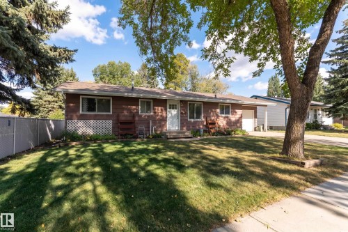 993 Cedar Street   Sherwood Park, AB T8A 2E8