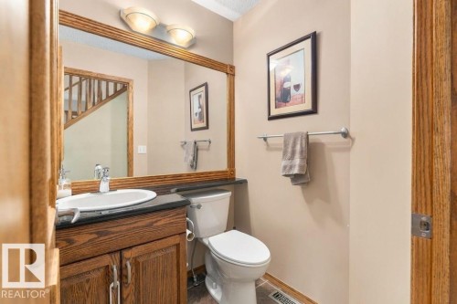 5 Roche Pl, Beaumont, AB 