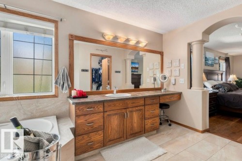 5 Roche Pl, Beaumont, AB 
