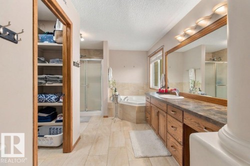 5 Roche Pl, Beaumont, AB 