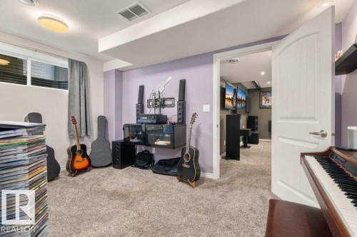 5 Roche Pl, Beaumont, AB 