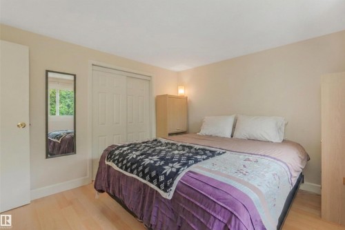 Upstairs Primary Bedroom space featuring room to fit your King Sized Bed PLUS additional furniture. - 267 Ridgewood Terrace, St. Albert, AB - Indoor Photo Showing Bedroom
