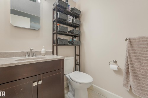 Upstairs 4 Piece Bathroom featuring additional above toilet shelving unit. - 267 Ridgewood Terrace, St. Albert, AB - Indoor Photo Showing Bathroom