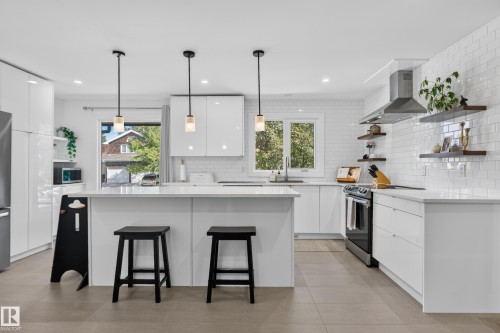 311 Lessard Drive Nw, Edmonton, AB 