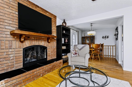 13503 135 Avenue Nw, Edmonton, AB 