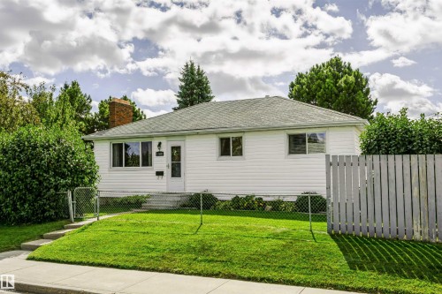 13503 135 Avenue NW  Edmonton, AB T5L 3Y4