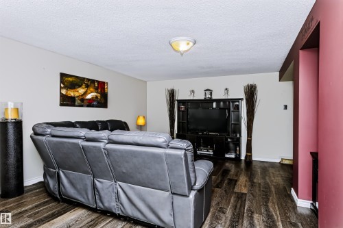 13503 135 Avenue Nw, Edmonton, AB 