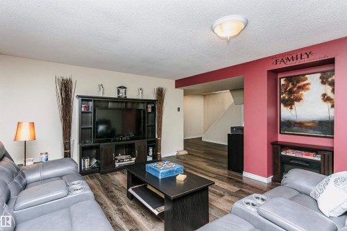 13503 135 Avenue Nw, Edmonton, AB 