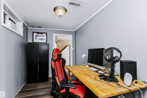 13503 135 Avenue Nw, Edmonton, AB 