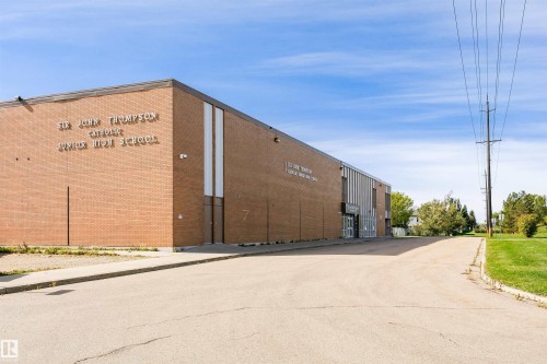 13503 135 Avenue Nw, Edmonton, AB 