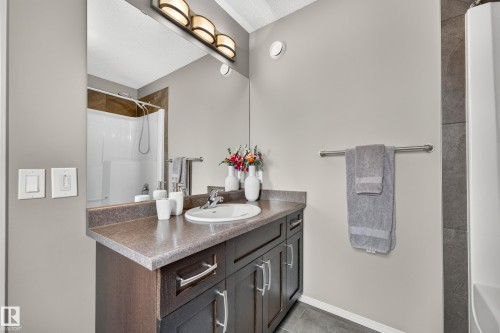 12528 172 Avenue Nw, Edmonton, AB 