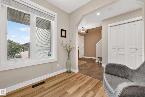 12528 172 Avenue Nw, Edmonton, AB 