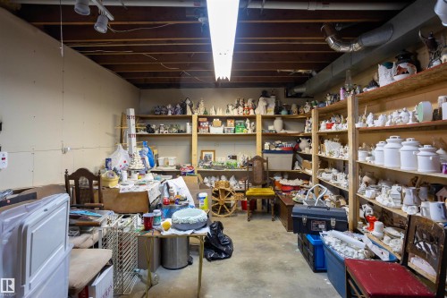 Image quality insufficient for description - 10428 68 Avenue Nw, Edmonton, AB 
