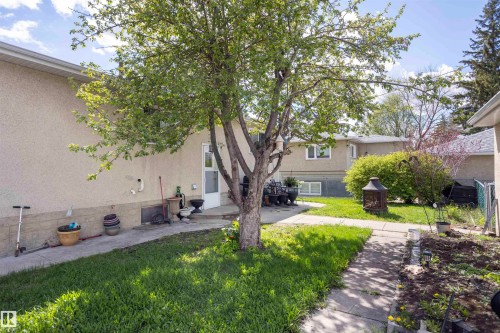 10428 68 Avenue Nw, Edmonton, AB 
