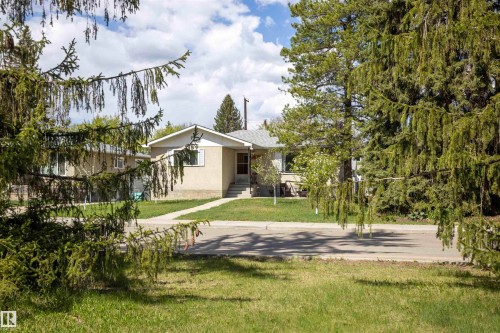 10428 68 Avenue Nw, Edmonton, AB 
