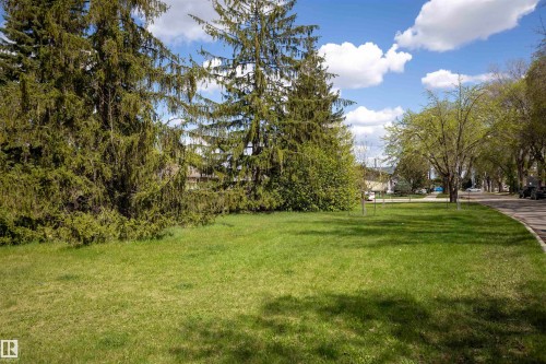 10428 68 Avenue Nw, Edmonton, AB 