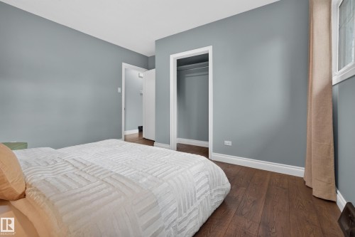 8512 74 Avenue Nw, Edmonton, AB 