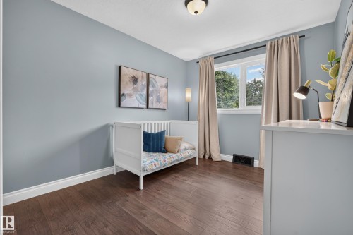 8512 74 Avenue Nw, Edmonton, AB 