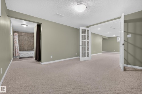 8512 74 Avenue Nw, Edmonton, AB 