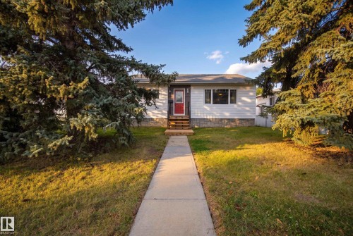8512 74 Avenue Nw, Edmonton, AB 