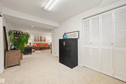 704 Warwick Road Nw, Edmonton, AB 