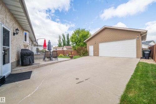 704 Warwick Road Nw, Edmonton, AB 