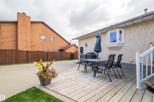 704 Warwick Road Nw, Edmonton, AB 