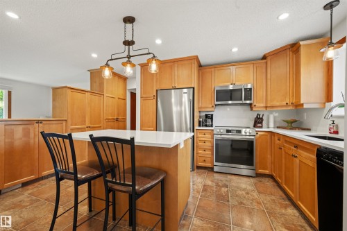704 Warwick Road Nw, Edmonton, AB 