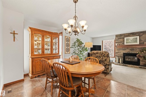 704 Warwick Road Nw, Edmonton, AB 
