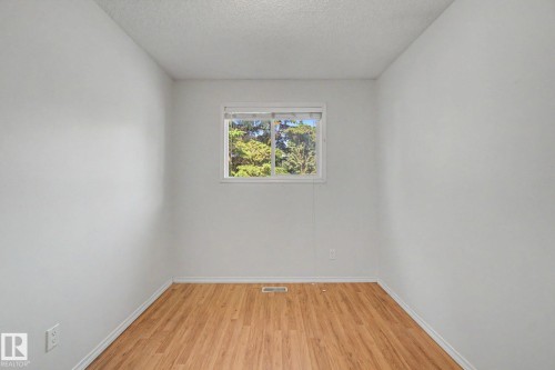 6237 13 Avenue Nw, Edmonton, AB 