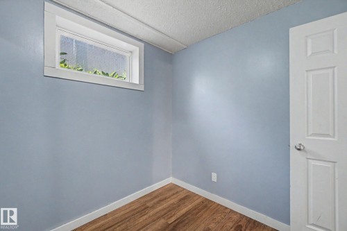 6237 13 Avenue Nw, Edmonton, AB 
