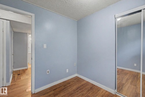 6237 13 Avenue Nw, Edmonton, AB 