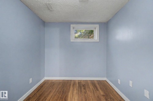 6237 13 Avenue Nw, Edmonton, AB 