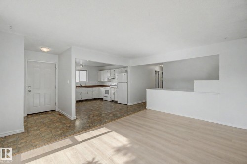 6237 13 Avenue Nw, Edmonton, AB 