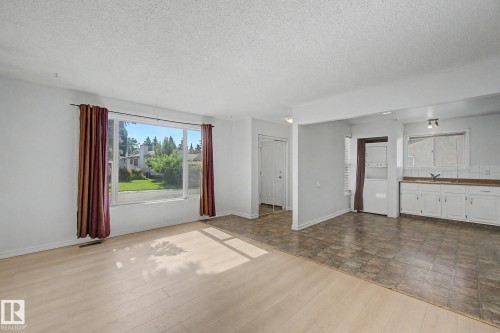 6237 13 Avenue Nw, Edmonton, AB 