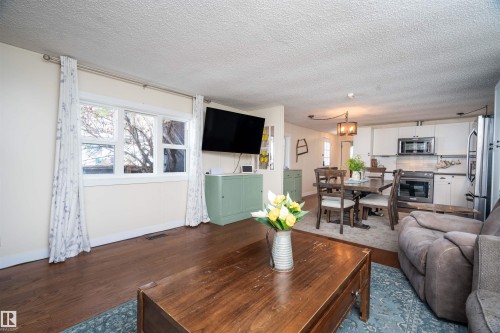 1215 Lake Vista Crescent   Sherwood Park, AB T8H 1K4