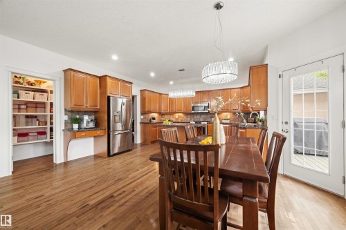 745 Todd Landing Nw, Edmonton, AB 
